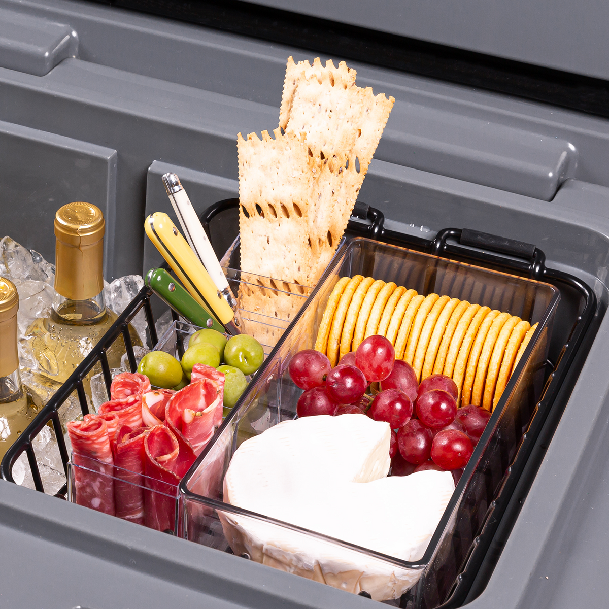 brutank-35qt-55qt-dry-rack-p8 brutank-dry-rack_accessory_alt-1.png