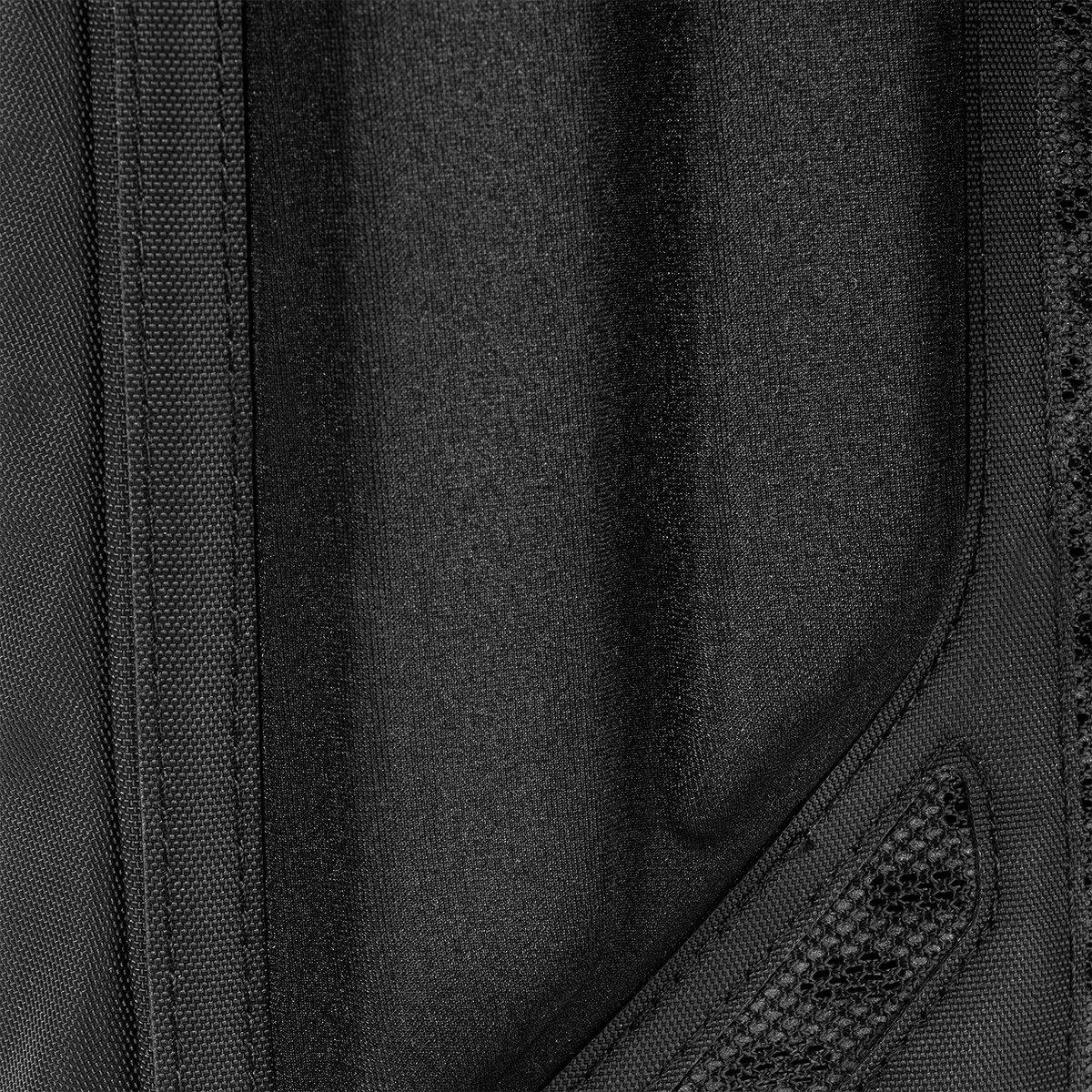 paragon-hydration-pack-m6 Paragon_Black_Texture.png